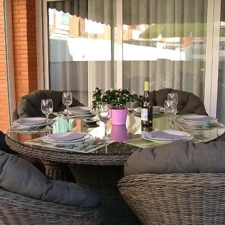 Nexthome Pool & Terrace يوريت دي مار